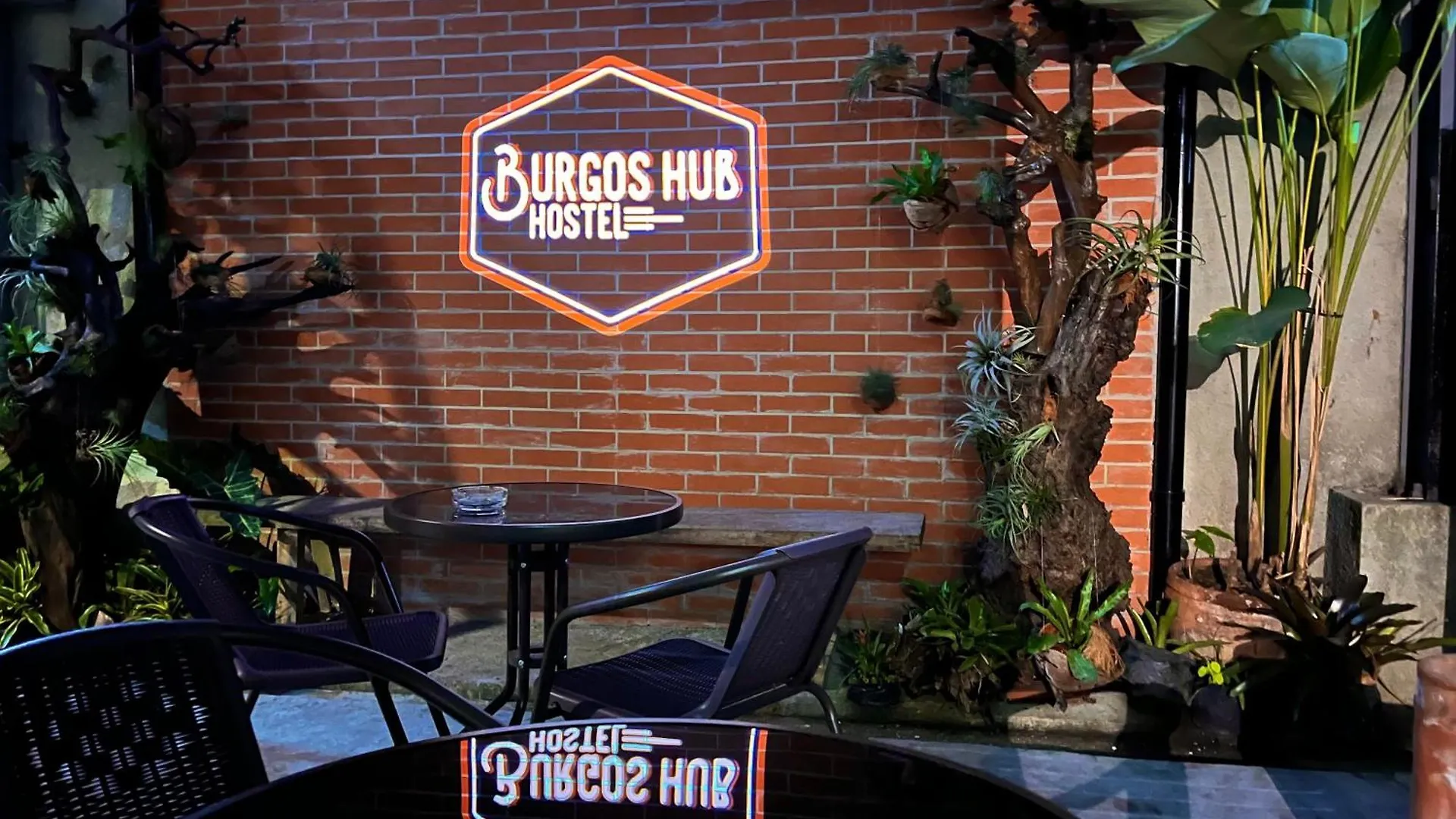 Burgos Hub Hostel location